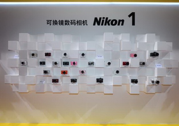 雪祺电气：公司自成立以来始终致力于为下游品牌商提供容积400L以上的大冰箱和商用展示柜等产品